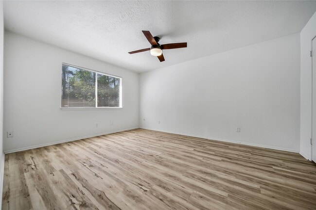 Building Photo - 26 Green Field Pl