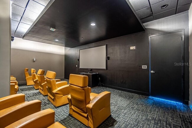 Building Photo - 150 E Robinson St