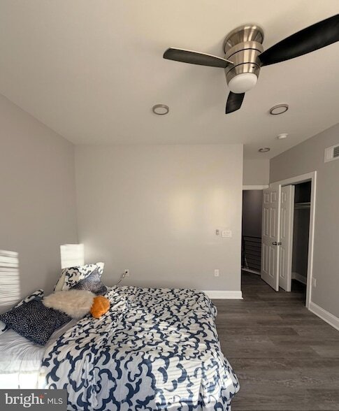 Building Photo - 3841 N Sydenham St