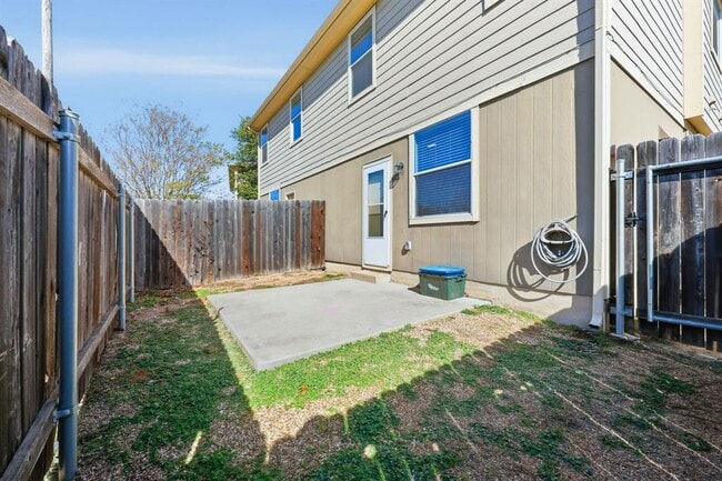 Building Photo - 14408 Charles Dickens Dr