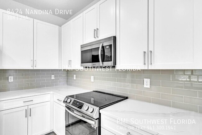 Building Photo - 8424 Nandina Dr