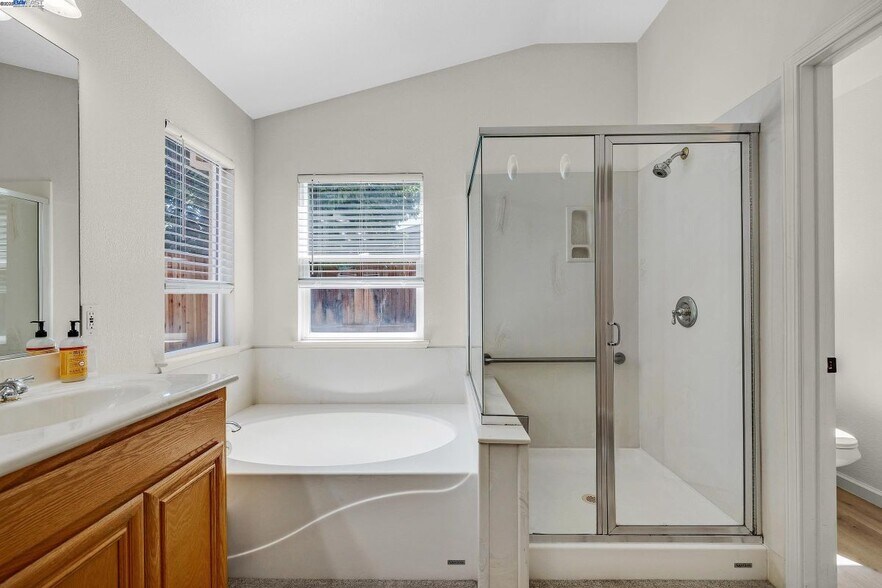 Building Photo - 1636 Green Springs Ct