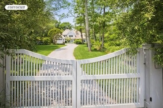 Building Photo - 19 Ezekillis Hollow