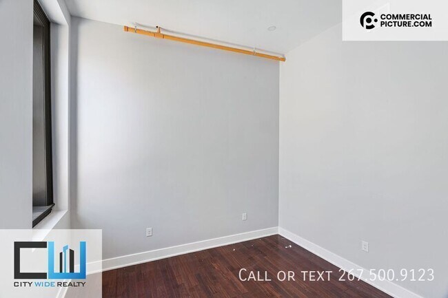 Building Photo - 929 Marlborough St