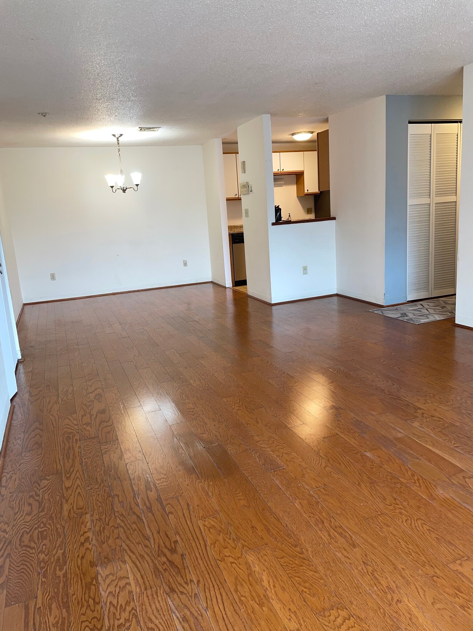 Building Photo - 15 Bower Rd