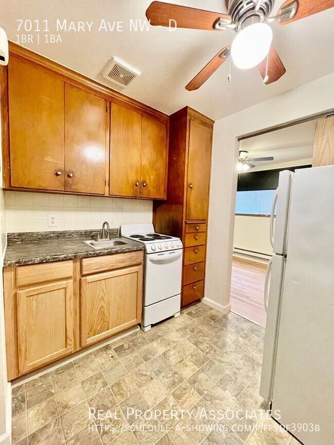 Building Photo - 7011 Mary Ave NW