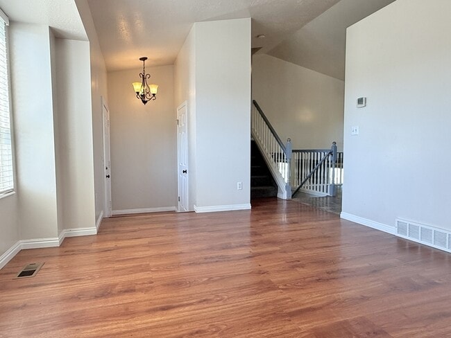 Building Photo - 2022 N 850 W