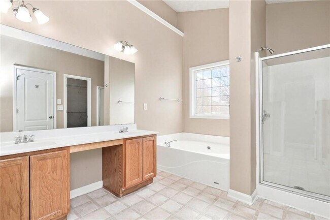 Building Photo - 75 Greenland Dr