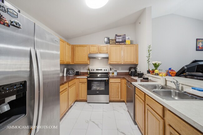 Building Photo - 148 Bertram Dr