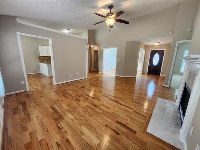 Building Photo - 1052 Ludwick Way