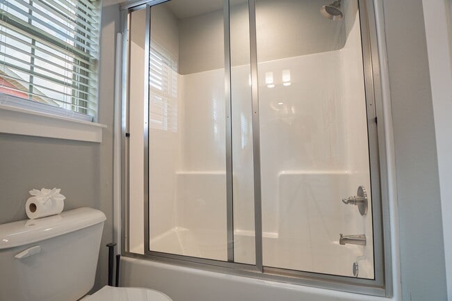 Building Photo - FIRST MONTH FREE!! Fully Furnished Condo!!  3 bedroom 2.5 bath minutes from the U of A!!!!