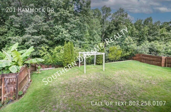 Building Photo - 201 Hammock Dr