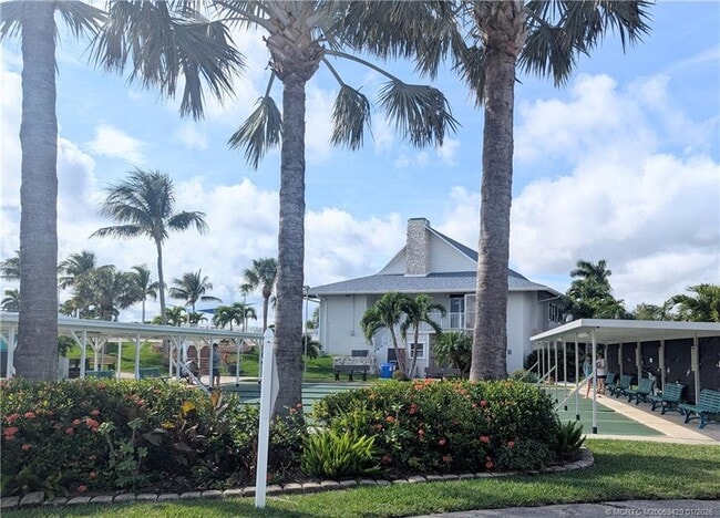 Building Photo - 438 Nettles Blvd