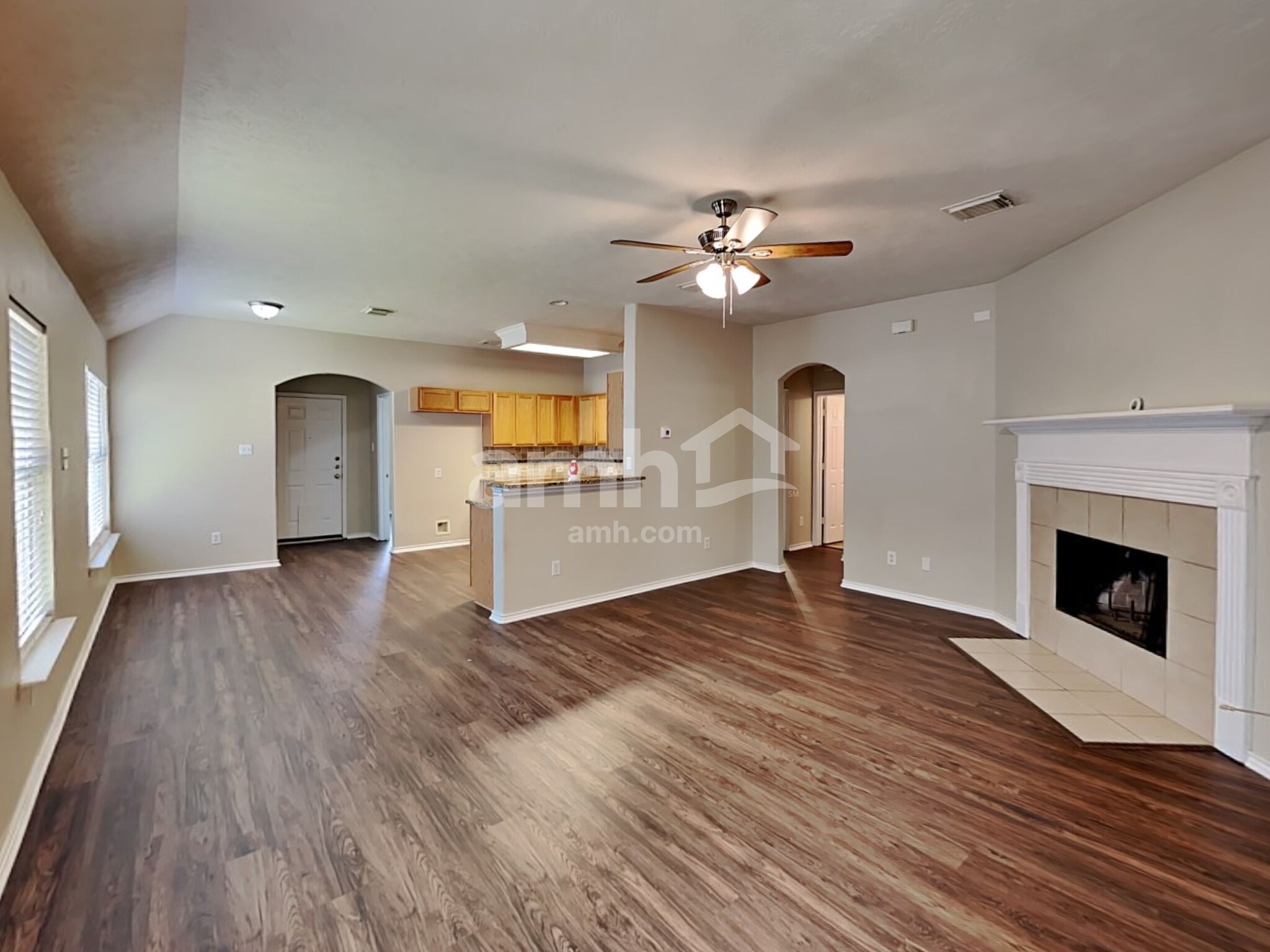 Building Photo - 18491 Sunrise Pines Dr