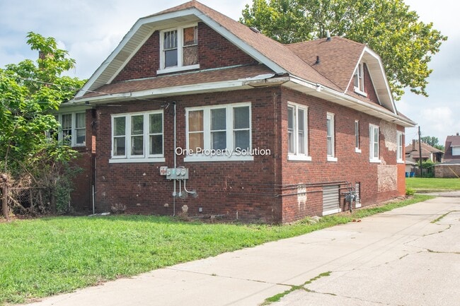 Building Photo - 1176 Fillmore St
