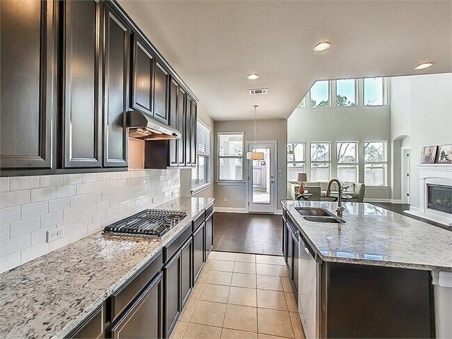 Building Photo - 15601 Cabrillo Way