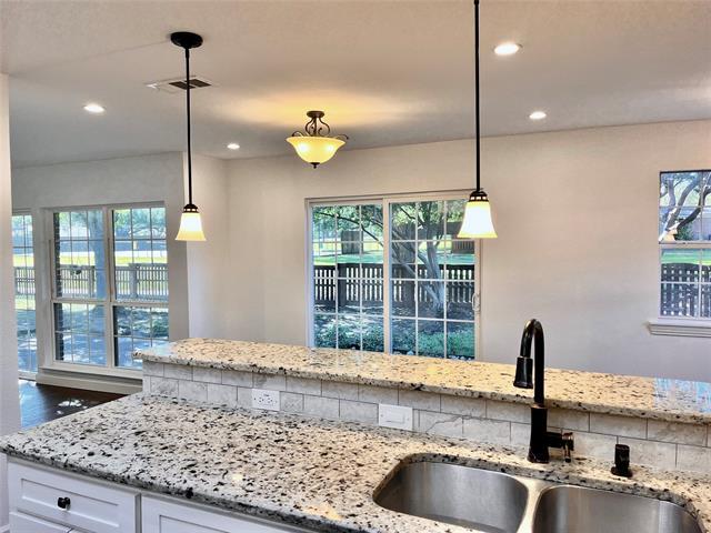 Building Photo - 15621 Terrace Lawn Cir