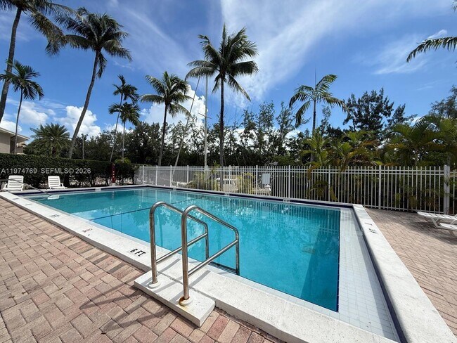 Building Photo - 3660 NE 166th St