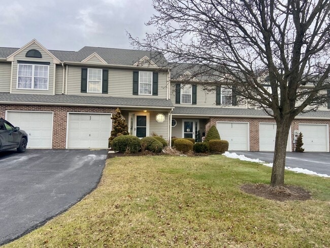 Building Photo - 6437 Terrace Ct