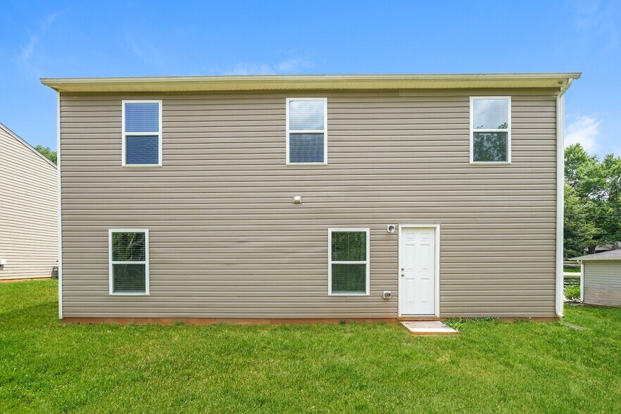 Building Photo - 4330 Shadi Green Ln