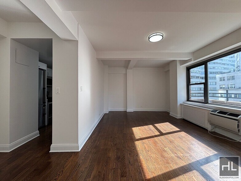 Building Photo - EAST 57 STREET