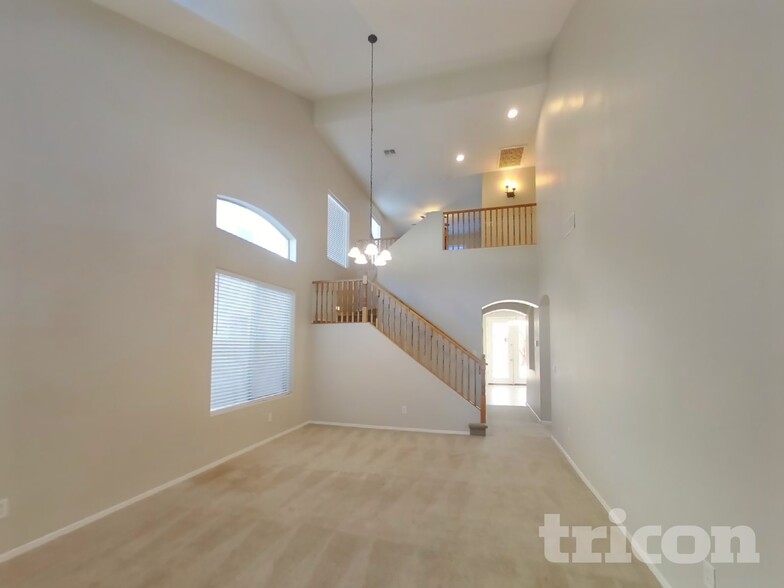 Building Photo - 41618 W Avella Dr