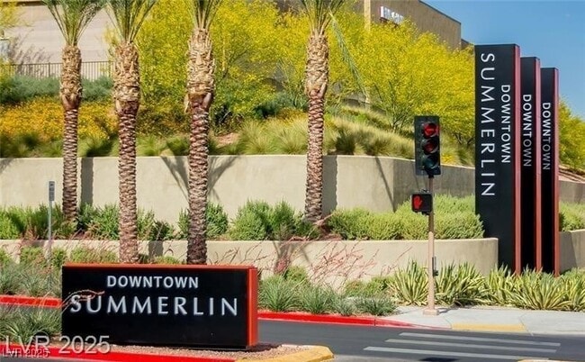 Building Photo - 2431 Lilac Cove St