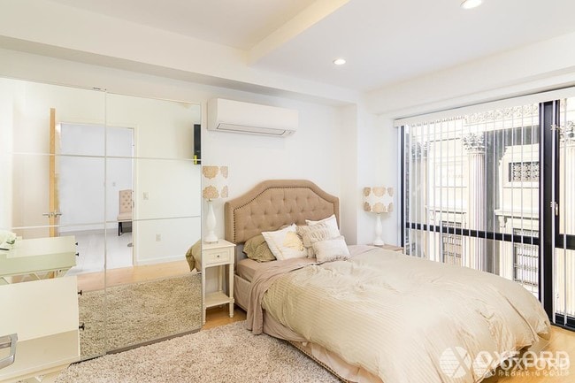 Building Photo - 227 Grand Street