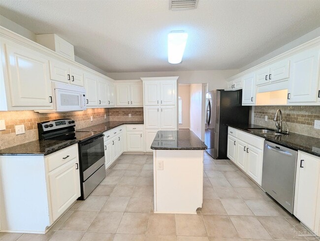 Building Photo - 1145 Freeboard Blvd