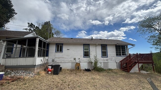 Building Photo - 337 Pilot Knob Ave