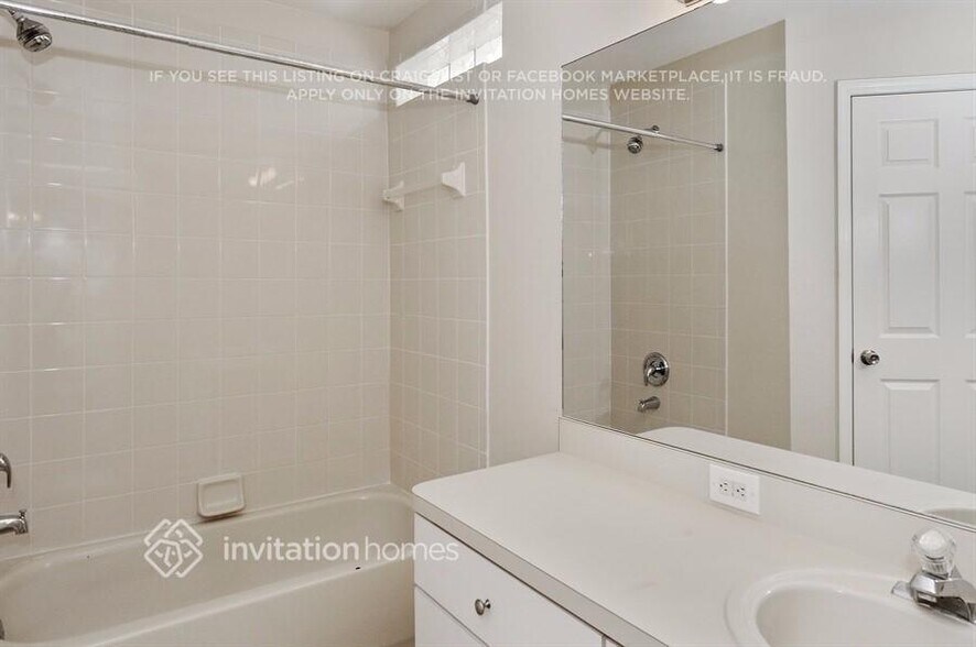 Building Photo - 28548 Seashell Ct