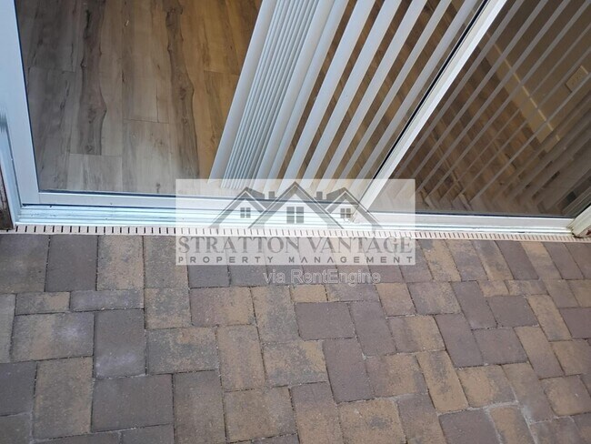 Building Photo - 2929 E Broadway Rd