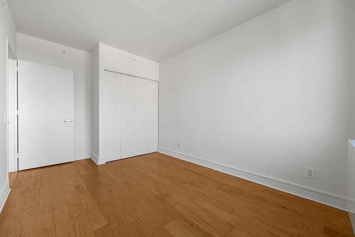 Building Photo - 760 West End Ave