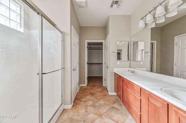 Building Photo - 11127 N 161st Ave