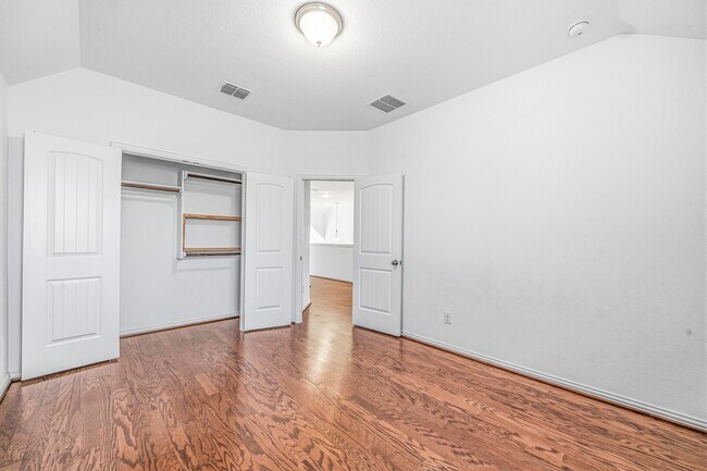 Building Photo - 3519 Sunburst Ct