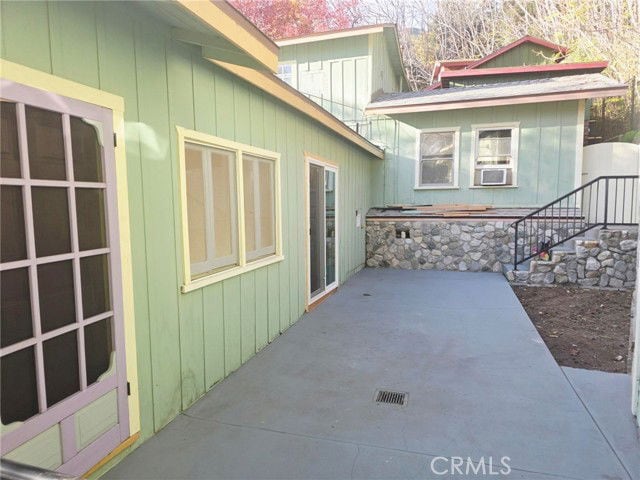 Building Photo - 533 Sturtevant Dr