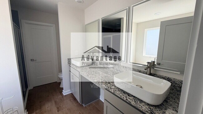 Building Photo - 181 Weldon Rd