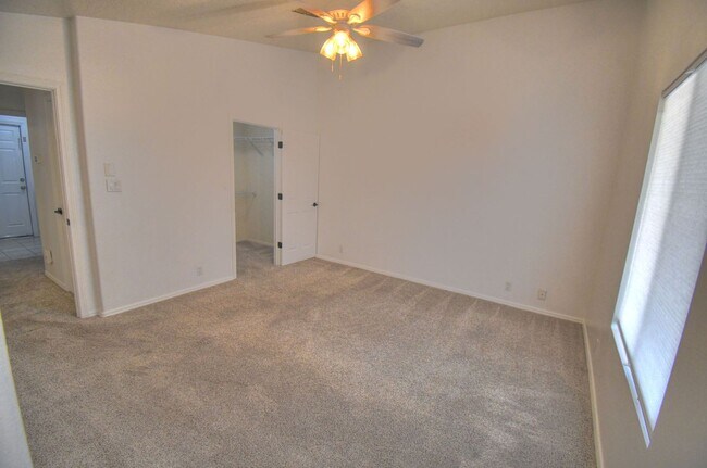 Building Photo - Ventana Ranch 3 BEDROOM   2 Bathroom   2 C...