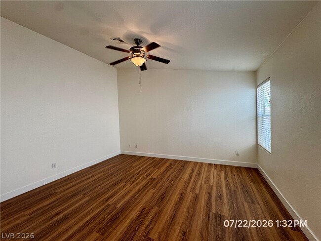 Building Photo - 1833 Sierra Hills Way
