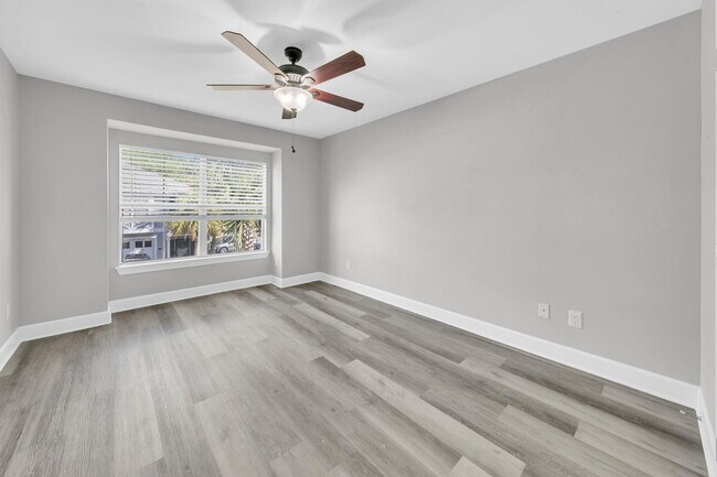 Building Photo - 59 Talon Ct