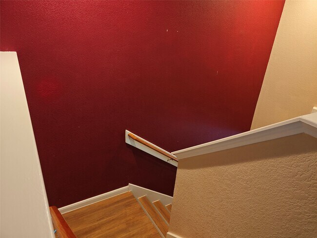 Building Photo - 7915 Moss Springs Ct