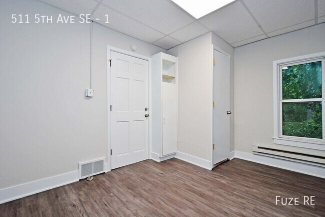Building Photo - 511 5th Ave SE