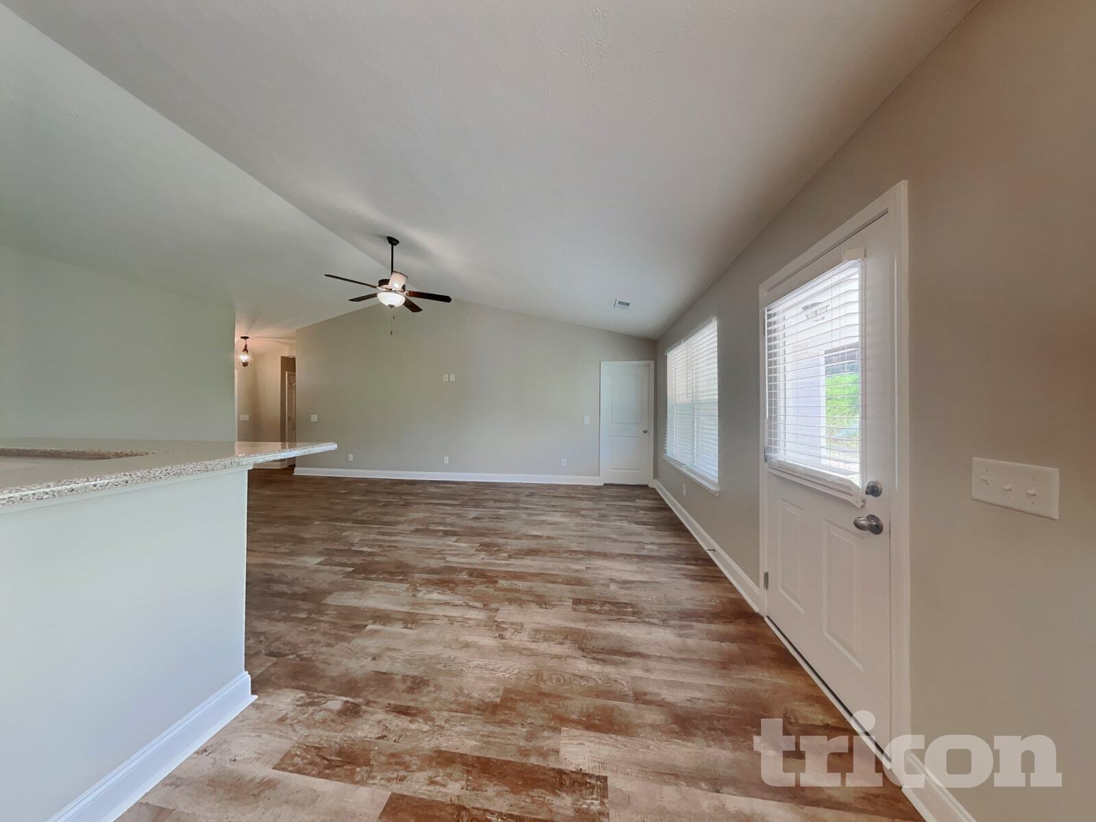 Building Photo - 1059 Berra Dr