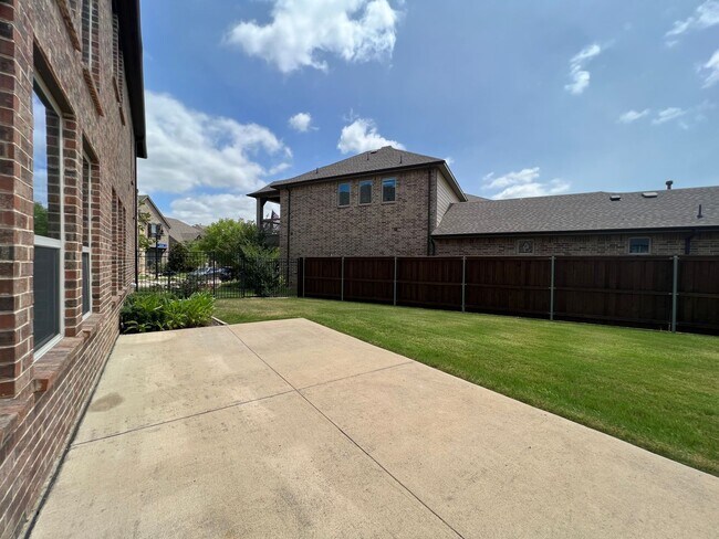 Building Photo - Fort Worth Texas Homes For Rent Viridian A...