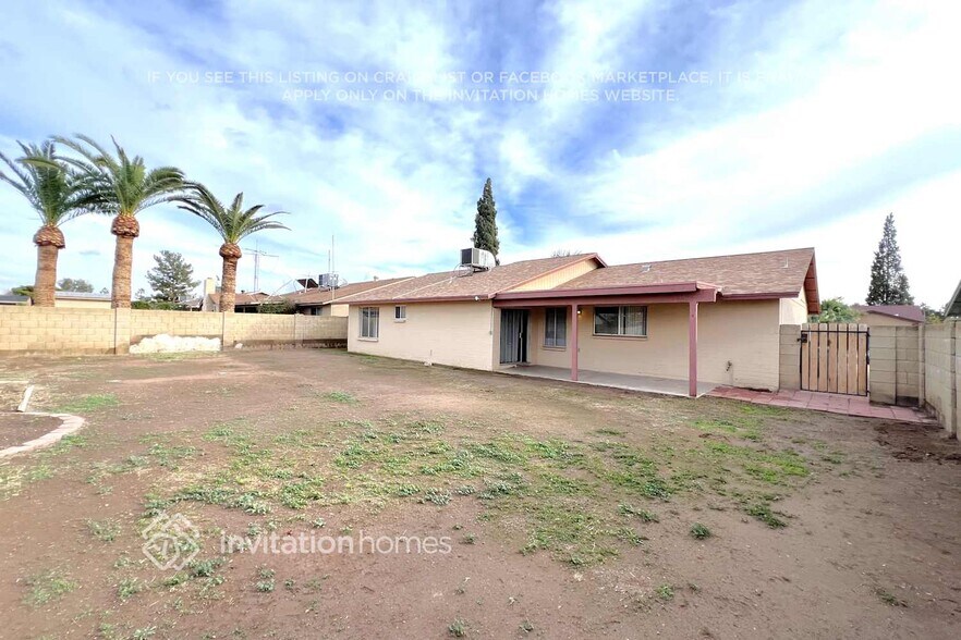 Building Photo - 5416 W Diana Ave