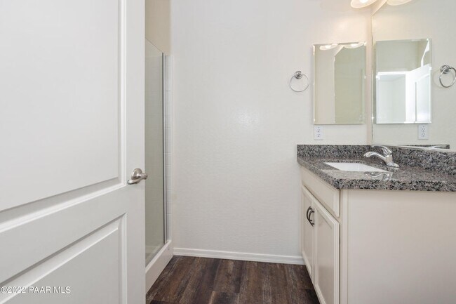 Building Photo - 1385 Warbler Wy