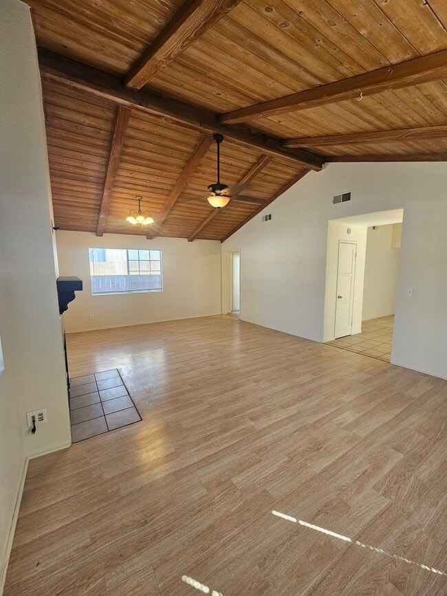 Building Photo - 12th St Omid