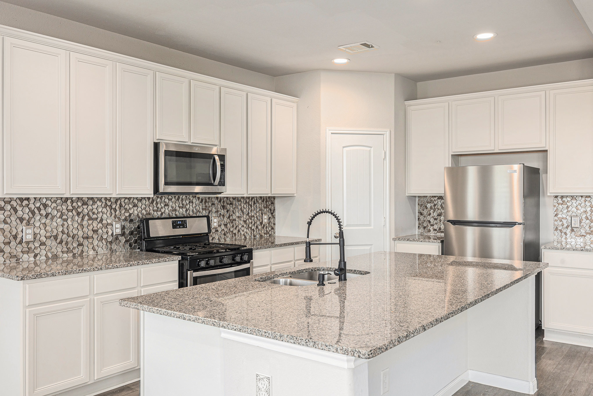 Building Photo - 7431 Merrylands Dr