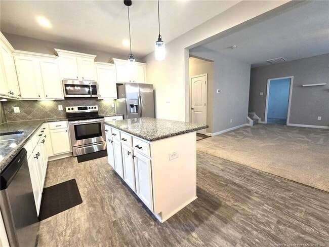 Building Photo - 1735 Cherrypoint Dr