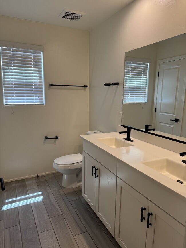 Building Photo - Madera Highlands Community.  COMING SOON